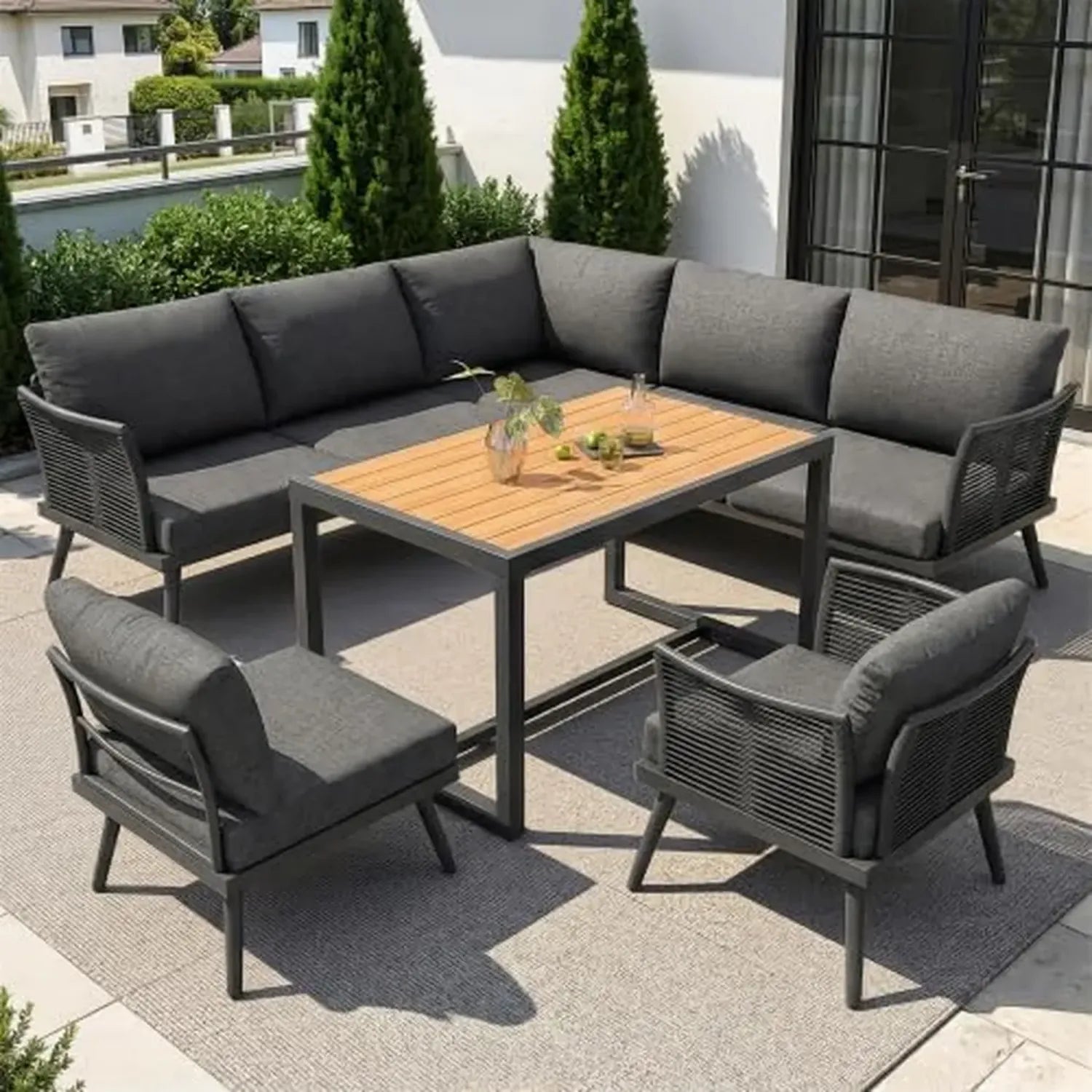 7-Personen Gartenset: Ecksofa, Sessel & Couchtisch aus Metall und Holz, wetterfest mit abnehmbaren Kissenbezügen